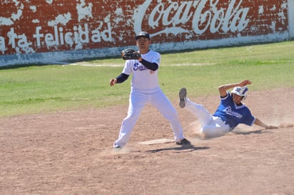 Otro estupendo duelo de lanzadores fue ganado por los Borregos sobre San Isidro RD al son de 2 carreras por 1, encuentro donde Juan Güereca se llevó los honores y Jesús Herrera, a pesar no lanzar un mal juego, sufrió el revés.  (ARCHIVO)