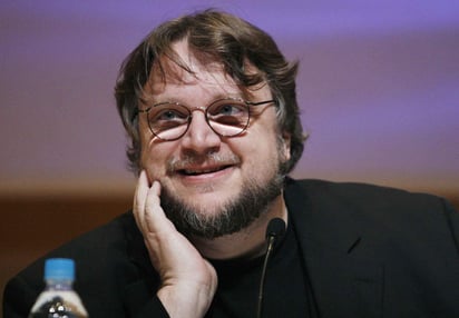 Del Toro habló de su sentir al recibir, el pasado domingo, el primer Oscar en su carrera: 'Es un momento muy hermoso, te das la vuelta, miras y está la gente de tu oficio, es muy conmovedor, sientes mucha paz', confesó. (EL UNIVERSAL)