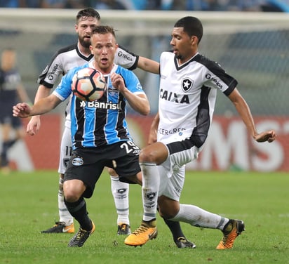 Arthur fue parte fundamental para que Gremio obtuviera el título de la Copa Libertadores, la máxima competencia de clubes en Sudamérica. (ARCHIVO)