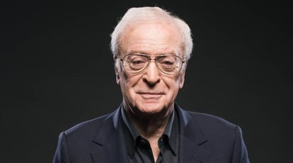 Postura. El actor Michael Caine cortó vínculo con el cineasta.