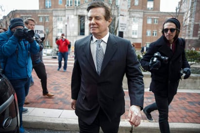 Además, Manafort deberá seguir llevando una pulsera electrónica que permite al Gobierno conocer su localización en todo momento mediante un sistema de GPS. (ARCHIVO)