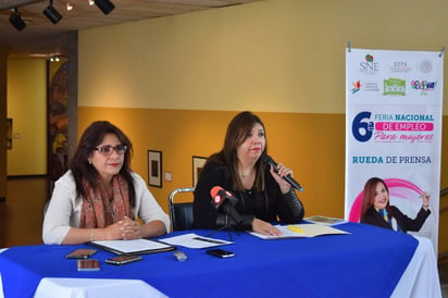 Feria. Titulares del SNE y el Instituto Estatal de la Mujer informaron sobre la feria de empleo para mujeres. (EL SIGLO DE TORREÓN)