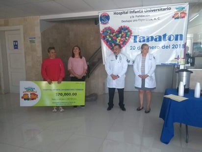 El Tapatón hecho en beneficio del Hospital Infantil comenzó desde el pasado 20 de enero y desde entonces, se lograron reunir 13 toneladas de taparroscas, aportadas por los laguneros. (EL SIGLO DE TORREÓN)