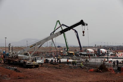 Transexenal. Demandan constructores que no se de un impacto en la infraestructura en la elección presidencial. (ARCHIVO)