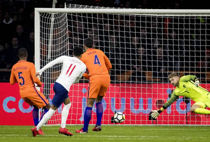 Jesse Lingard anotó el gol del triunfo para Inglaterra. 