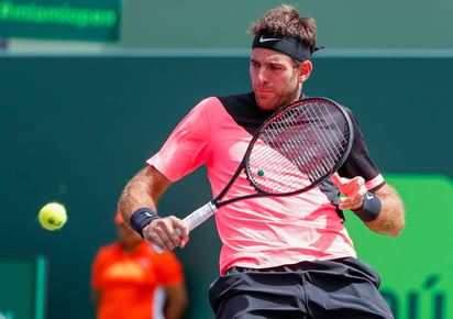 Juan Martín del Potro venció  6-4, 6-2 a Filip Krajinovic y avanzó a cuartos de final en el Abierto de Miami. (EFE)