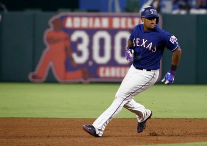 Adrián Beltré buscará con los Rangers su primer título de Serie Mundial, en lo que será su campaña número 21 en las mayores. (Archivo)