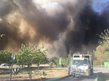 De inmediato se generó una intensa movilización de elementos de Bomberos, Protección Civil e incluso agentes de la Policía Municipal. (EL SIGLO DE TORREÓN)