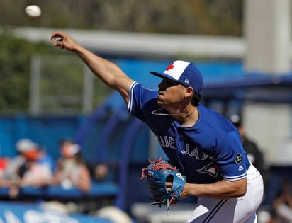 Roberto Osuna, de los Azulejos de Toronto. Osuna lanza una entrada en derrota