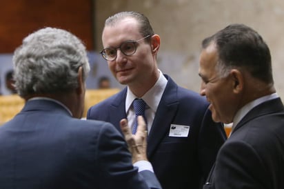 'Están contrariando la propia decisión del tribunal del día 24 (de enero), cuando los tres magistrados determinaron que la prisión solo podría acontecer después de agotada toda la tramitación en segunda instancia. Estamos dentro de plazo', dijo el abogado en declaraciones al diario Folha de Sao Paulo. (EFE)