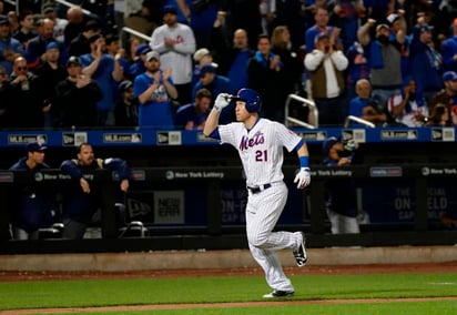 Todd Frazier conectó dos cuadrangulares ayer ante Milwaukee. (AP)