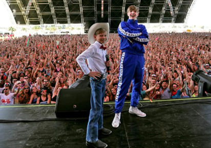 Cientos de personas en Coachella aplaudieron su interpretación. (INTERNET) 