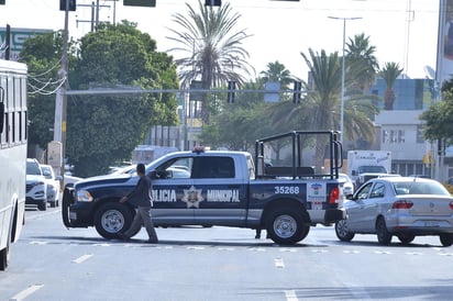 Acudieron elementos de la Policía Municipal. (FERNANDO COMPEÁN)
