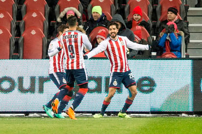 Los goles de la diferencia fueron obra de Rodolfo Pizarro al minuto dos y de Alan Pulido al 71. El canadiense Jonathan Osorio logró el empate momentáneo al 19 de juego. (AP)