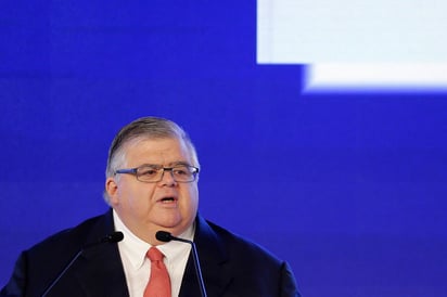 Precios.  Carstens, gerente general del BIS señaló que le da gusto que la inflación esté a la baja. (ARCHIVO)