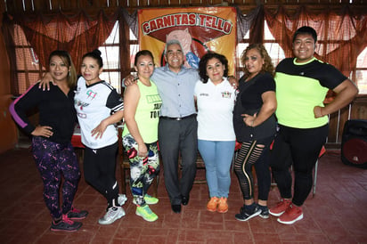 Los organizadores del evento esperan una nutrida participación de mamás y de niños, festejando el 10 de mayo con baile. Invitan a bailar en el auditorio