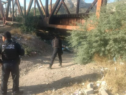 Identificado. Reconocen a hombre que murió en 'Puente Negro' de Gómez Palacio. (ARCHIVO)