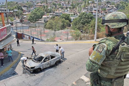 Cotidiano. En las calles de Acapulco se vive con miedo por los hechos violentos que se ven cada día. (EL UNIVERSAL)