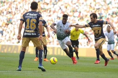 Djaniny Tavares, actual líder de goleo de la Liga MX, poco pudo hacer al frente con los Guerreros. (Ramón Sotomayor)