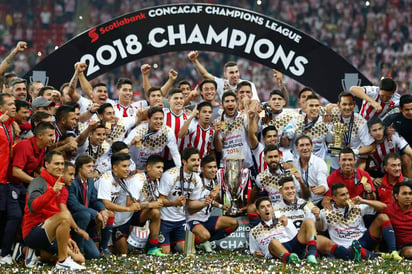 Será la 13ra ocasión presencia de un equipo de la liga mexicana en el certamen, pero el embajador será distinto. Por primera vez en la historia, ese equipo será Chivas, con una plantilla integrada exclusivamente por jugadores mexicanos. (EL UNIVERSAL)