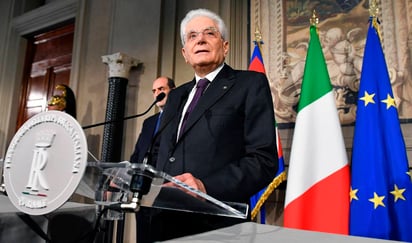 Opción. El presidente Sergio Mattarella pedirá a su futuro presidente y ministros que no se presenten a las próximas elecciones. (AP)