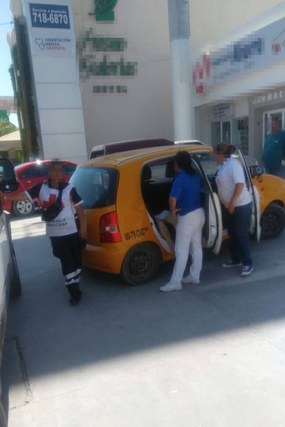 Taxi. La mujer falleció en la parte trasera de un vehículo de la línea Radio Taxis Vaquitas.  (EL SIGLO DE TORREÓN) 