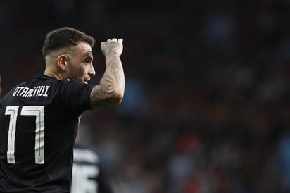 El defensa de la selección argentina Otamendi en un juego ante España. Argentina jugará amistoso Vs. Haití