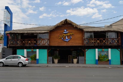 Repunte. Esperan que la afluencia a restaurantes aumente un poco por el partido de final del Santos Laguna contra Toluca. (EL SIGLO DE TORREÓN)