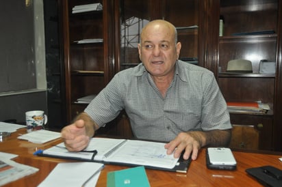 Planes. El titular de Salud, Manuel Acuña dijo que el nuevo incinerador estará listo en 15 días. (GUADALUPE MIRANDA)