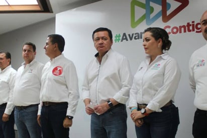 En campaña. Ayer visitó la región lagunera el exsecretario de Gobernación, Miguel Osorio Chong.