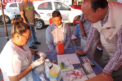 Campaña. Durante dos días se efectuó una feria de salud en una empresa refresquera.