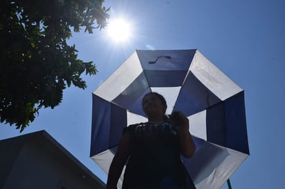 Ayer martes por la tarde la región estuvo a punto de alcanzar la temperatura máxima histórica registrada en el Observatorio Meteorológico. A las 5:20 pm, el termómetro subió hasta los 44° C a la sombra. (ARCHIVO) 
