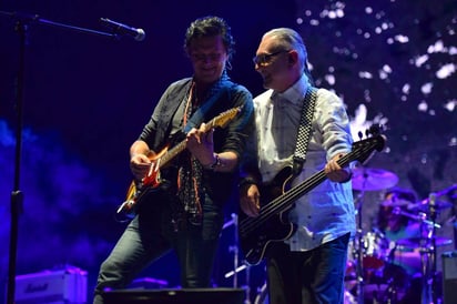 Con ovaciones. El grupo Caifanes se presentó anoche como parte del Tecate Location ante miles de laguneros.