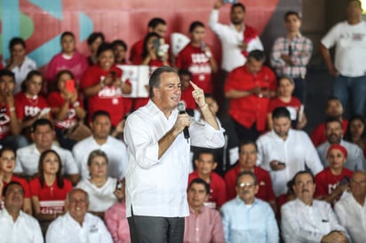 Meade reiteró que ha sido una campaña difícil, pero es posible salir adelante. (ARCHIVO) 