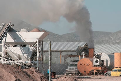 Aseguran. Algunas de las quejas más frecuentes son alterar la tranquilidad, emanación de solventes, polvo por marmoleras. (EL SIGLO DE TORREÓN)