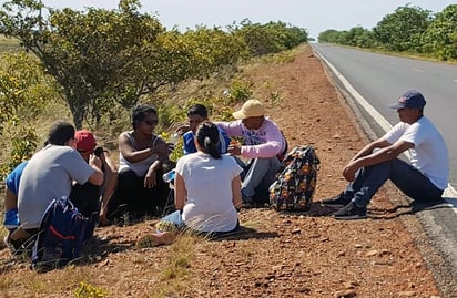 En un comunicado, el grupo humanitario puntualizó que la decisión de Sessions tendrá implicaciones de largo alcance para las personas que buscan protección, en especial las familias que huyen de la persecución en América Central. (ARCHIVO)