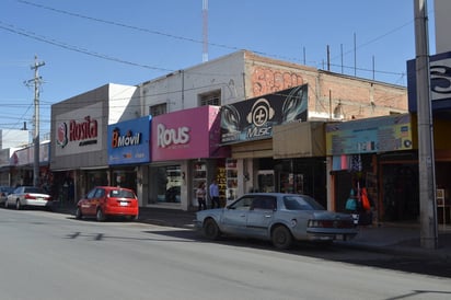 Sin influencia. Por el momento, complicaciones y negociaciones con el Tratado de Libre Comercio no afectan al comercio local. (EL SIGLO DE TORREÓN)