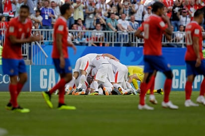 Con este resultado los serbios se llevan los tres puntos a falta del partido de Brasil contra Suiza.