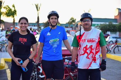 Cristina, Adrián y Adrián.