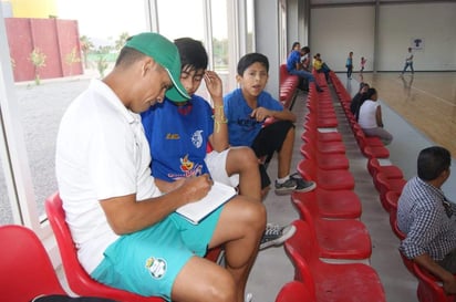 Serán 3 defensas, 12 mediocampistas y 6 delanteros, entre los que se cuenta el campeón goleador del torneo, quienes fueron los elegidos por el Santos Laguna.  (ARCHIVO)