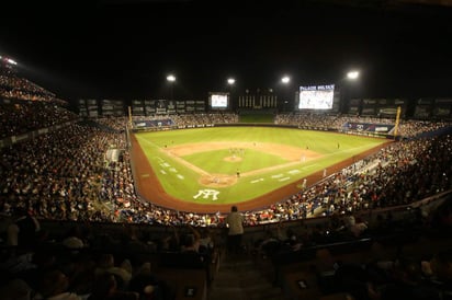 El viernes 22 tendrán una jornada de descanso y la serie se reanudará el sábado y domingo en Monterrey, donde Sultanes será anfitrión a las 19:30 y 18:00 horas, respectivamente. (TWITTER)