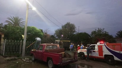 Se logró registrar una captación de 10 a 15 milímetros de agua de lluvia acompañada con vientos que alcanzaron hasta los 70 kilómetros por hora. (EL SIGLO DE TORREÓN)