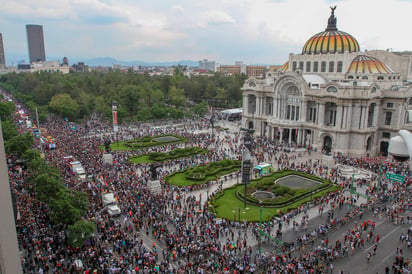 Celebran. Según las autoridades de la CDMX, asistieron 250 mil personas a la marcha.