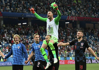 Pero Custic siempre está en la mente de Subasic... y debajo de su jersey.