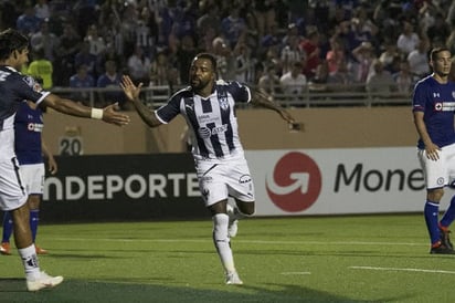 El colombiano Dorlan Pabón anotó el único tanto en el triunfo de Monterrey ayer sobre La Máquina. Cae Cruz Azul ante Monterrey