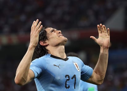 El lugar de Cavani, quien se recupera de un edema en el gemelo interno de la pierna izquierda, sería ocupado por Christian Stuani.