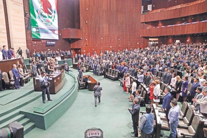 La Cámara de Diputados manifestó estar imposibilitada para cumplir con las sentencias de amparo que ordenaron la creación de una comisión de la verdad para investigar el Caso Iguala. (ARCHIVO)