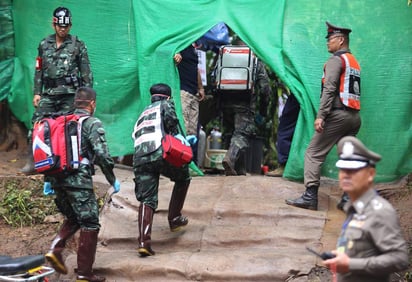 Este lunes se reanudaron las labores de rescate en la cueva. (EFE) 