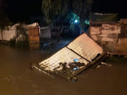 En un comunicado, detalló que al iniciarse las labores de evaluación, este martes, se encontró que al menos medio centenar de viviendas registraron inundaciones de hasta 50 centímetros de altura. (TWITTER)