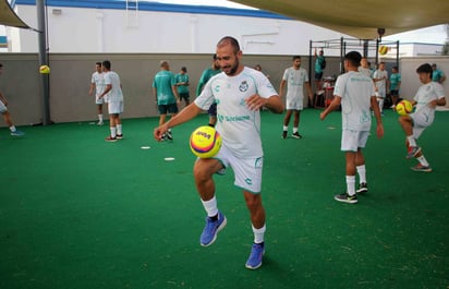 Los Guerreros entrenaron ayer para el juego de hoy ante los Toros de Río Grandy Valley. Santos enfrenta último amistoso